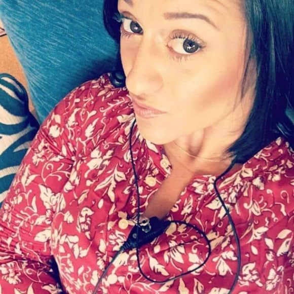 Meet your Posher, Gabrielle - Picture 1 of 1